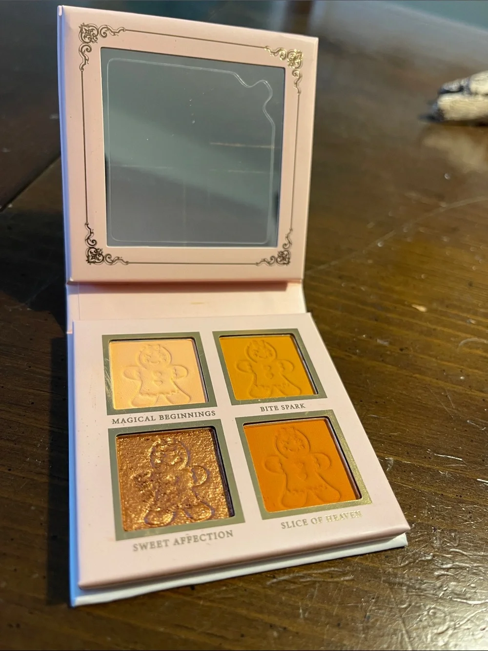 Plouise All You Need Is A Sprinkle of Wishes Eyeshadow Palette